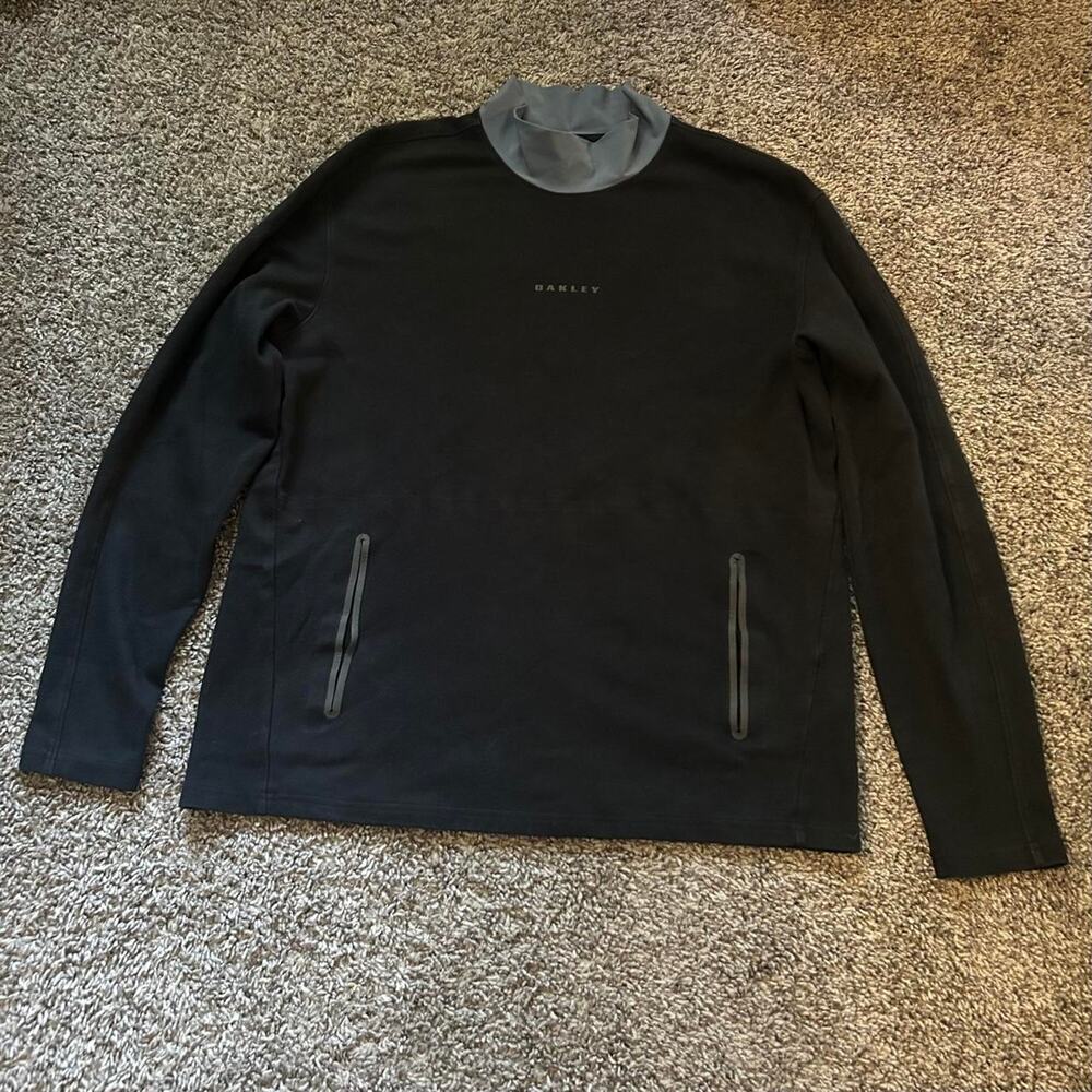 Oakley black long sleeve shirt